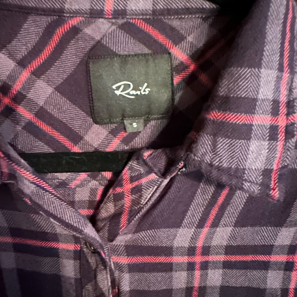 Rails Button Down - Picture 3 of 4